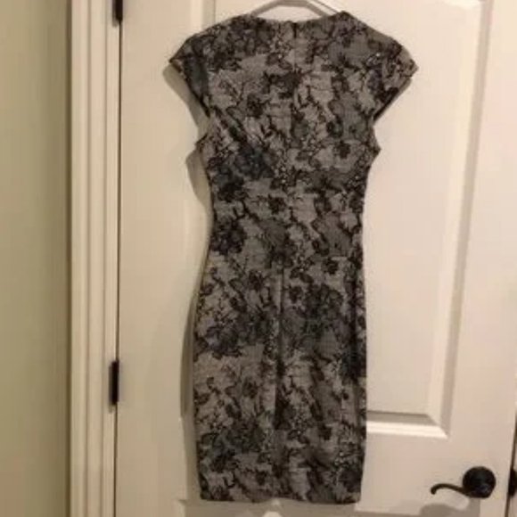 Forever 21 bodycon career dress EUC - Picture 2 of 4